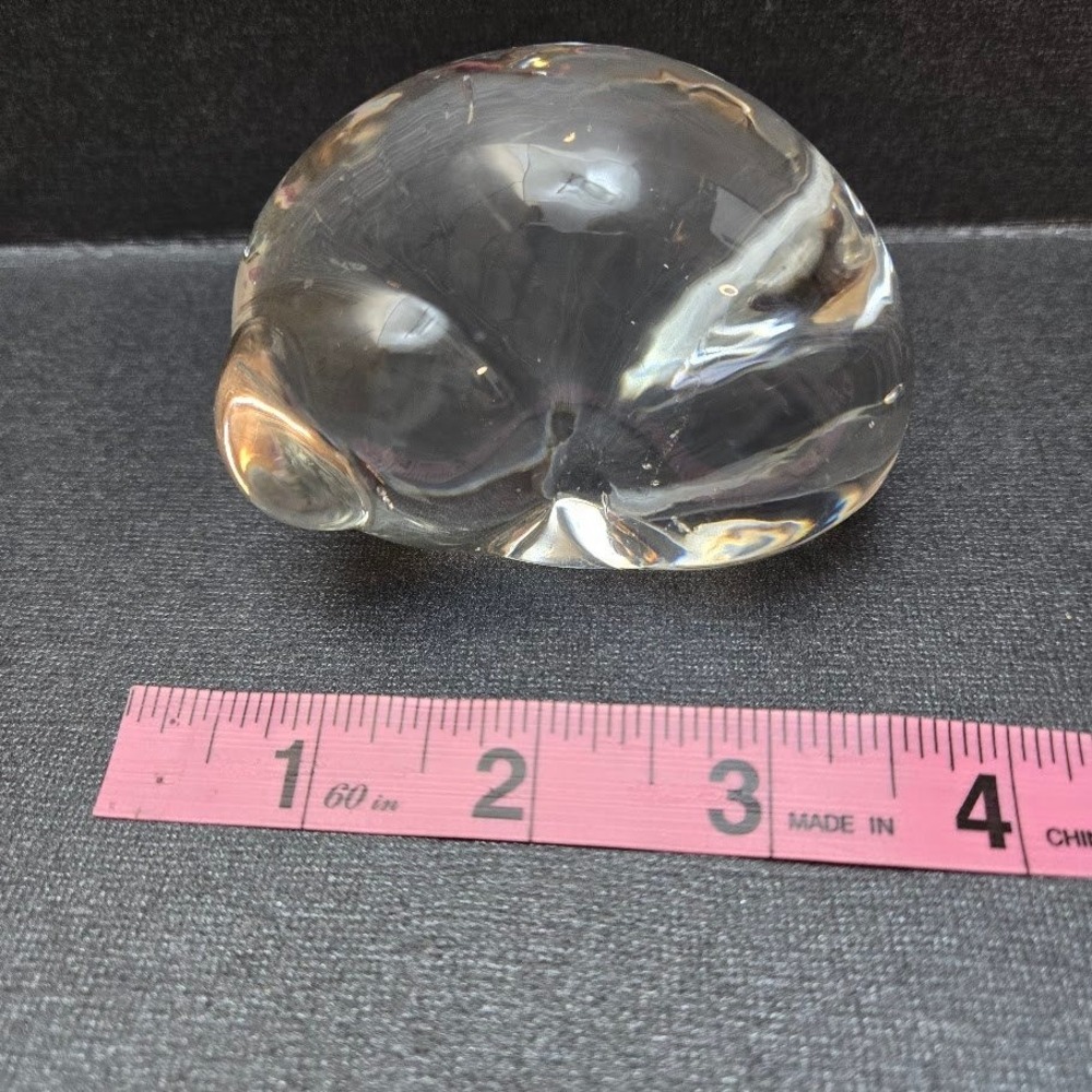 Pier 1 Shell Shaped Paperweight Clear 3"